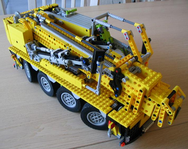 Crane Lego