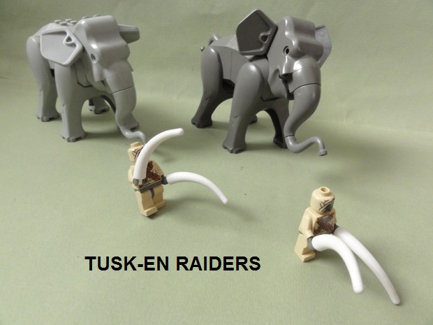 tusk-en_raiders.jpg