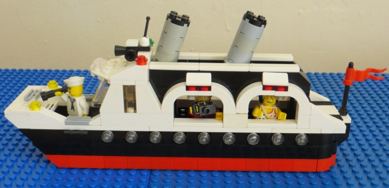 small lego ship