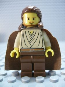 qui_gon_jinn_yellow_front.jpg