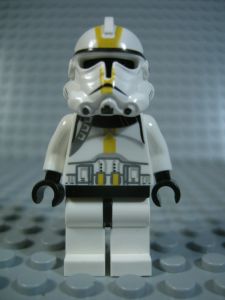 clone_trooper_yellow_front.jpg