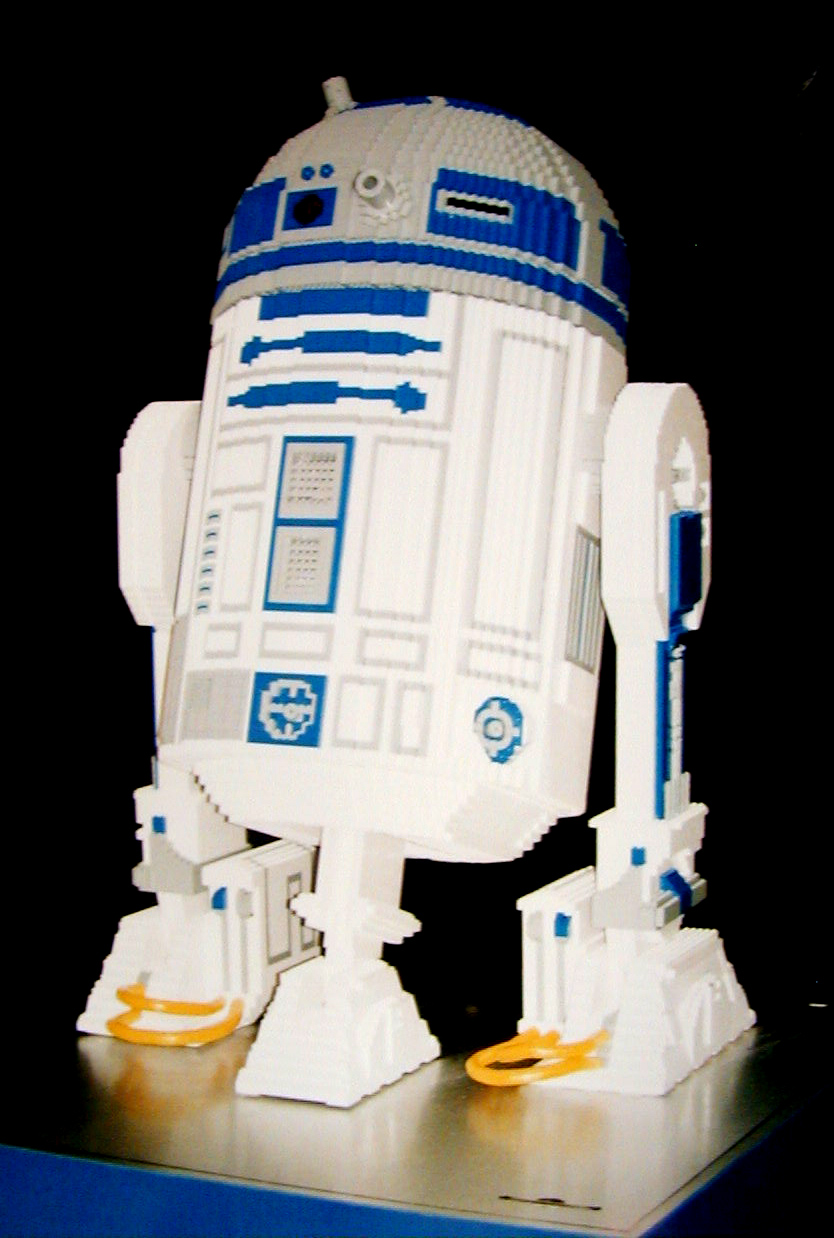 lego life size r2d2