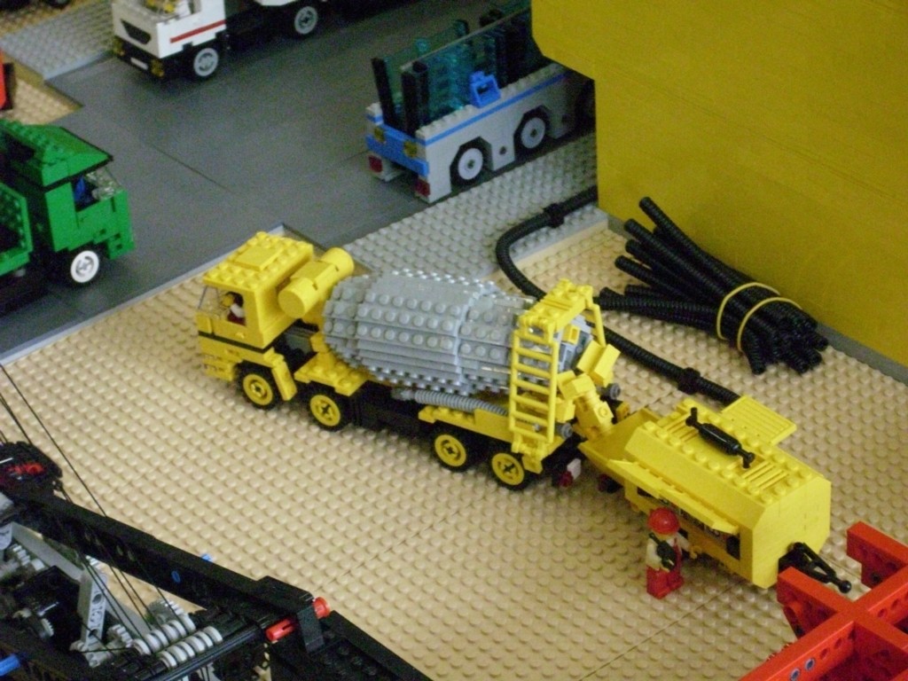 lego concrete pump truck