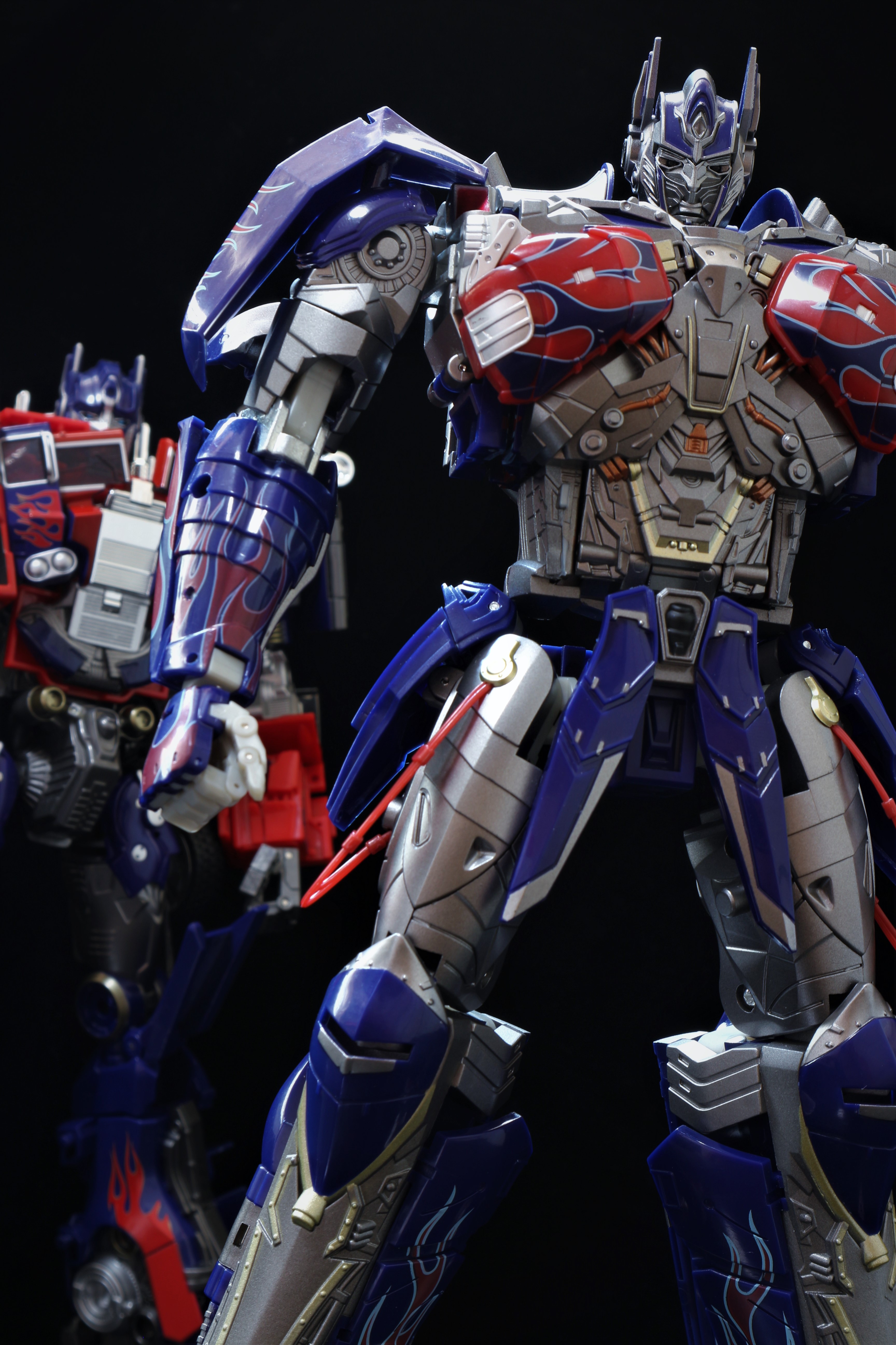 optimus prime aoe toy