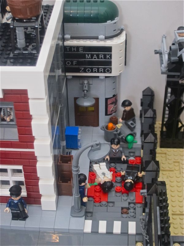 Batman's Arkham Asylum Recreated With 18,000 Lego Pieces - GameSpot