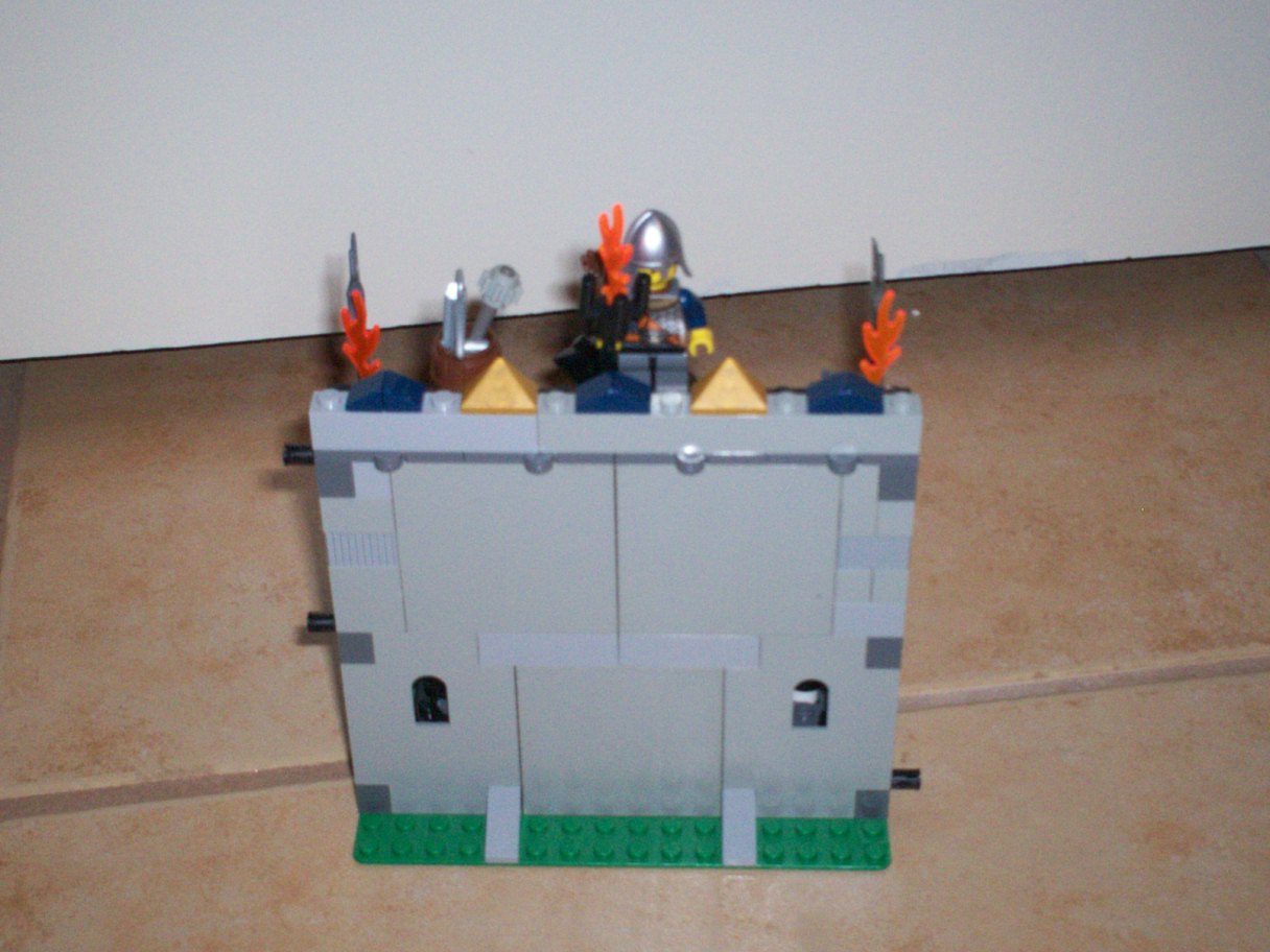 eurobricks_community_castle_armory_004.jpg