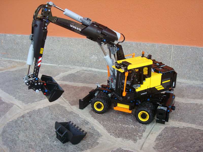 MOC/MOD] Volvo control - with video - LEGO Technic, Mindstorms, Model Team and Scale Modeling - Eurobricks Forums