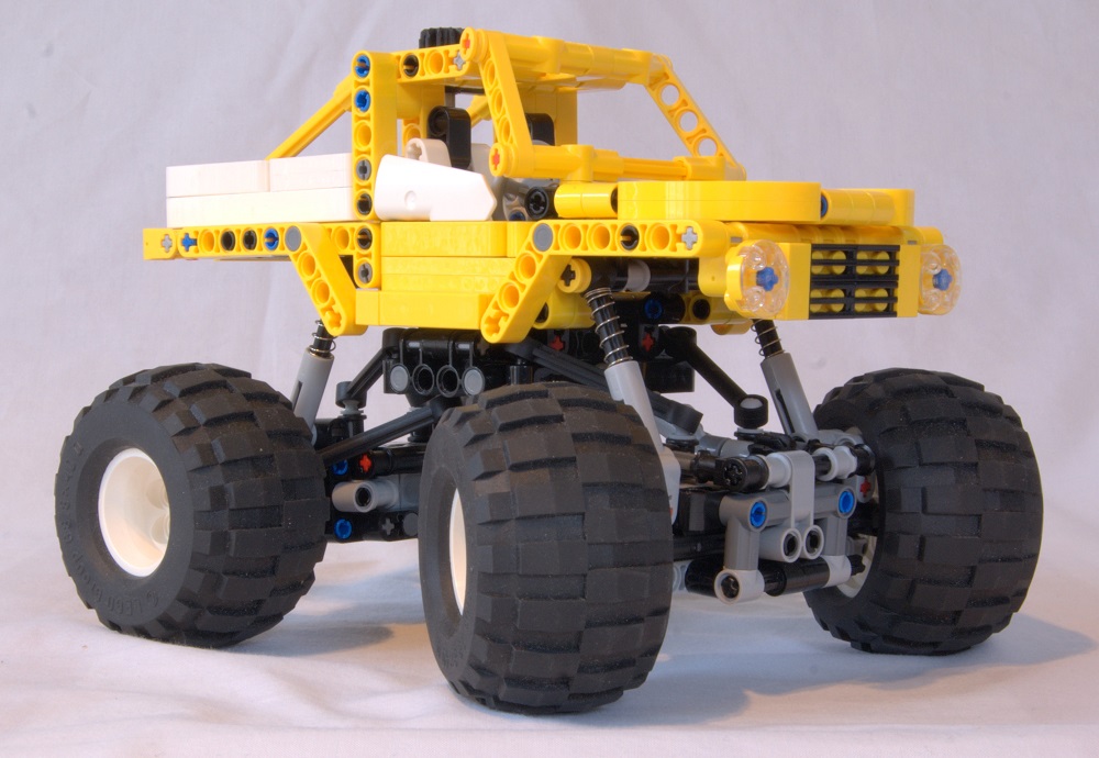 [MOC] Yellow Truck - LEGO Technic, Mindstorms & Model Team - Eurobricks Forums