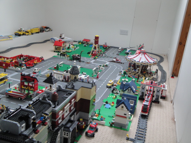 Rue de la Gare - LEGO Town - Eurobricks Forums