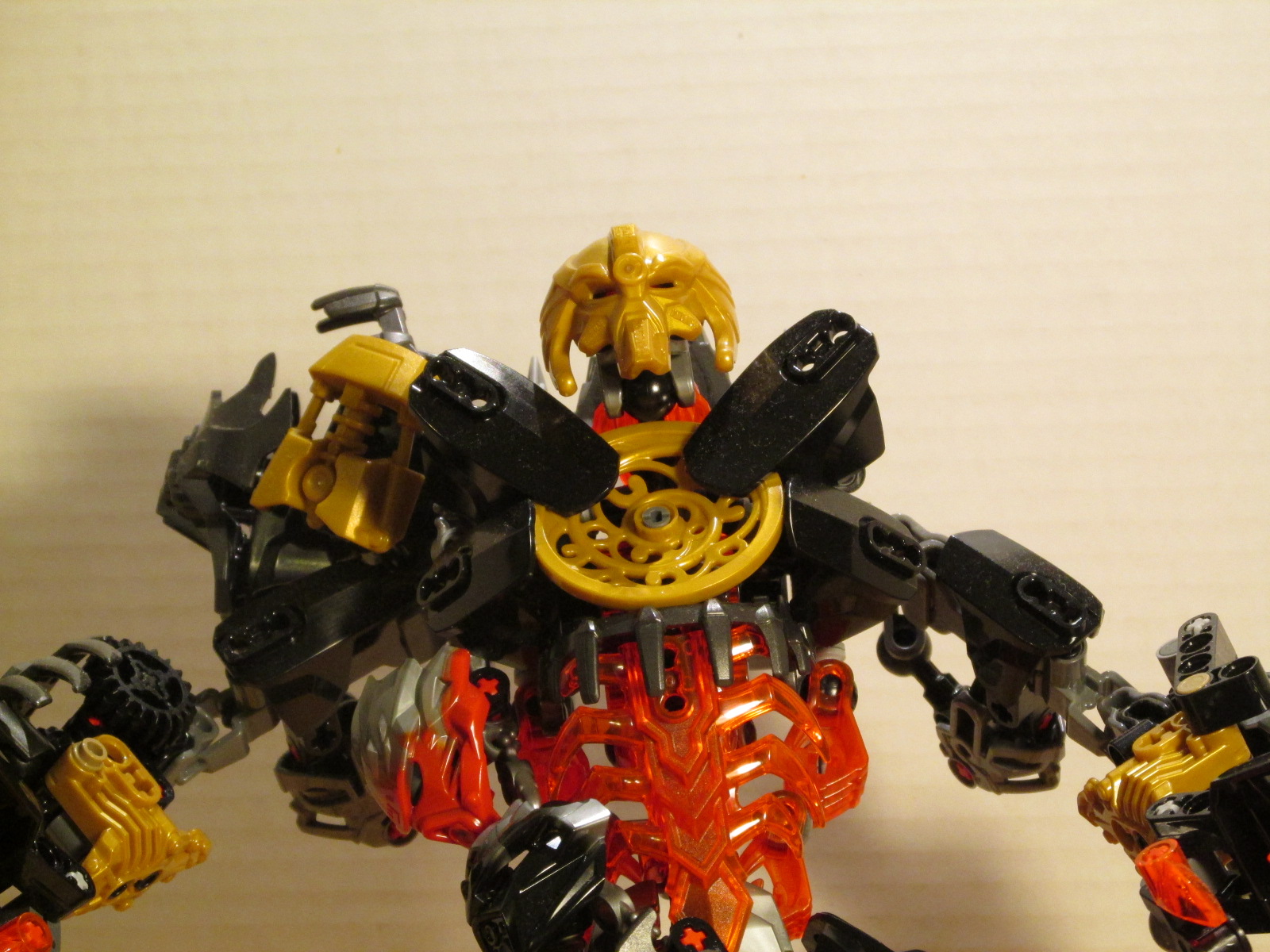 Brickshelf Gallery - ultimate_journey_to_one_makuta_002.jpg