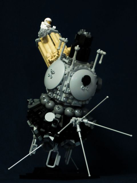 voskhod-spaceship-01-03.jpg