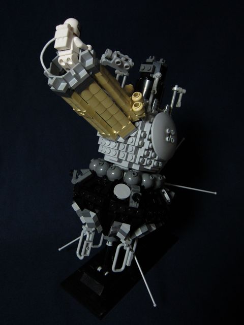 voskhod-spaceship-05-02-process.jpg