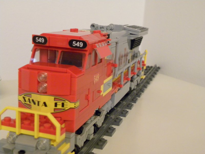 Santa Fe 549 GE B40 8W - LEGO Train Tech - Eurobricks Forums