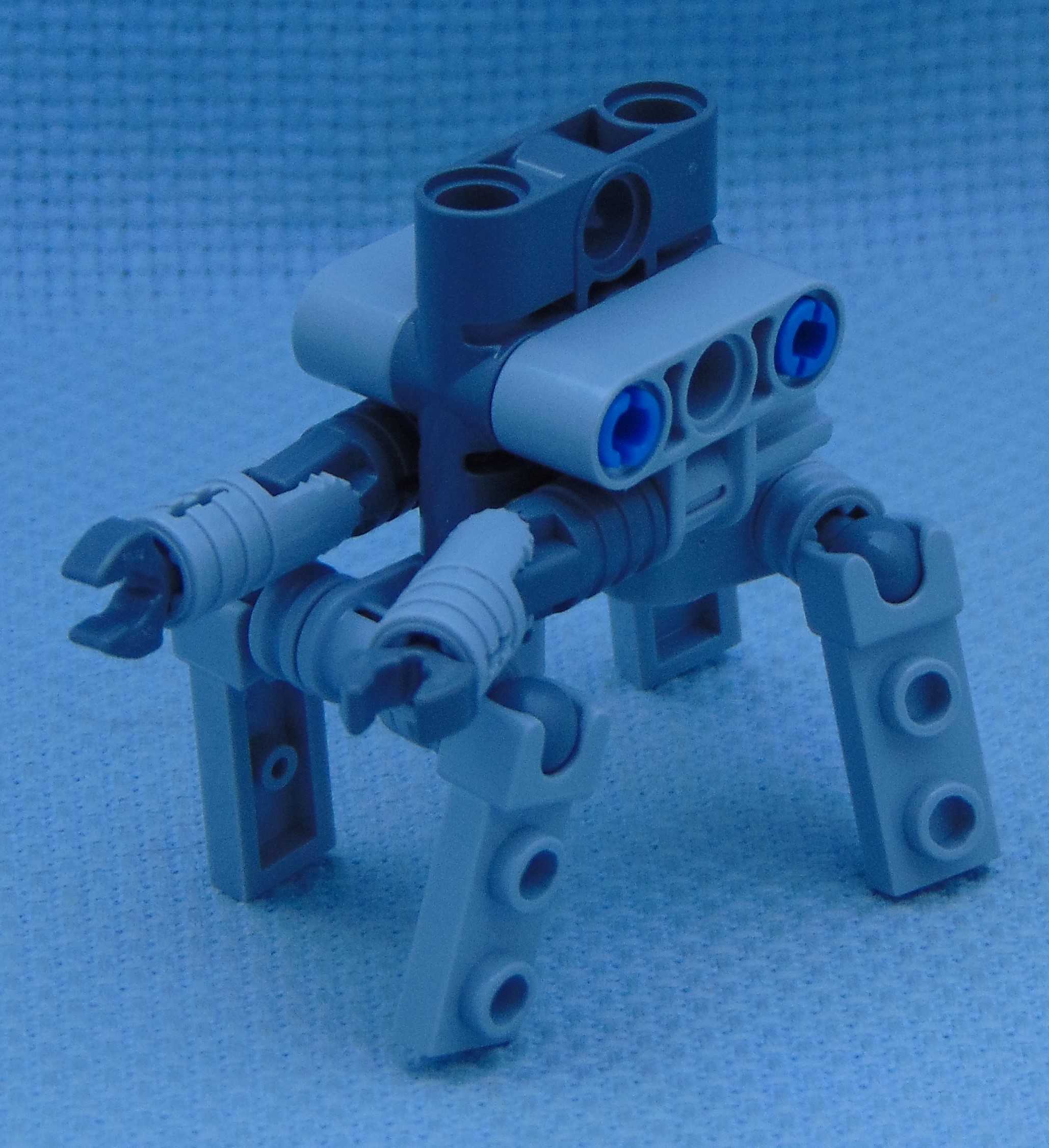 Brickshelf Gallery - regular_construct-o-bot__angle.jpg