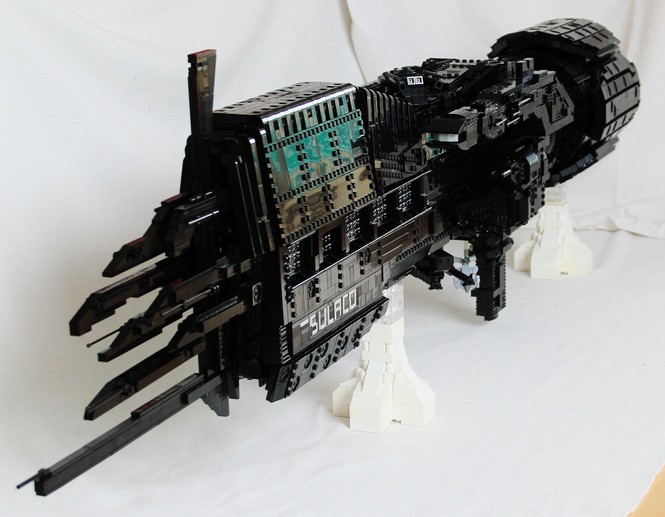 Brickshelf Gallery - Uss Sulaco - 000.jpg