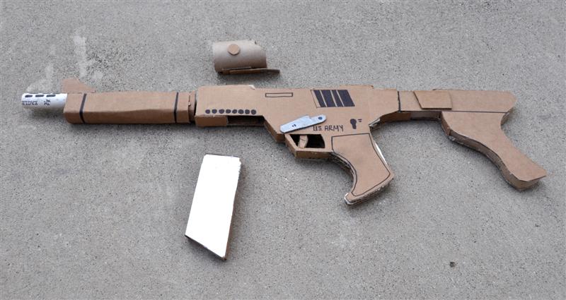 Assault Rifles (Cardboard) | Sub-machine gun (bottom) Sub Ma… | Flickr