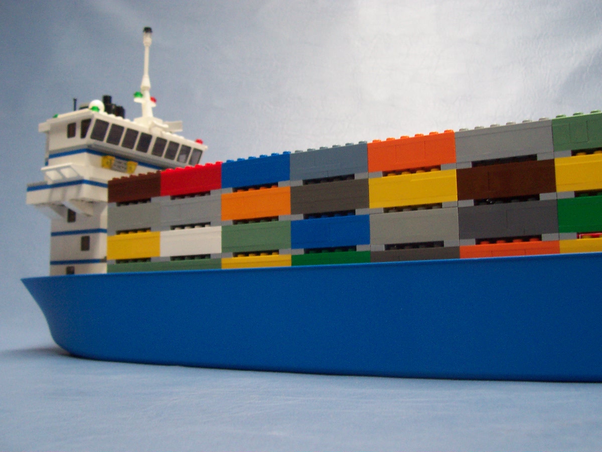 Brickshelf Gallery - container-ship-most-parts-from-7994_011.jpg