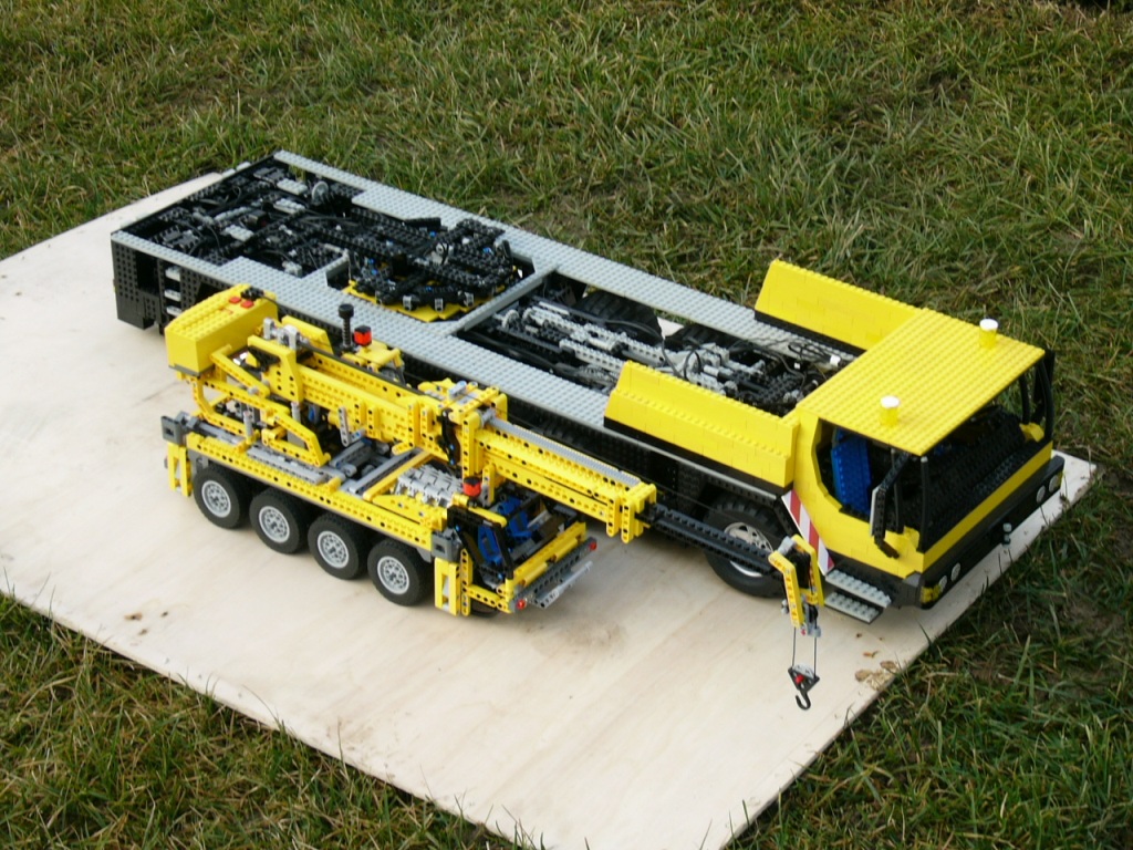 Brickshelf Gallery - liebherr_ltm_1200_026.jpg