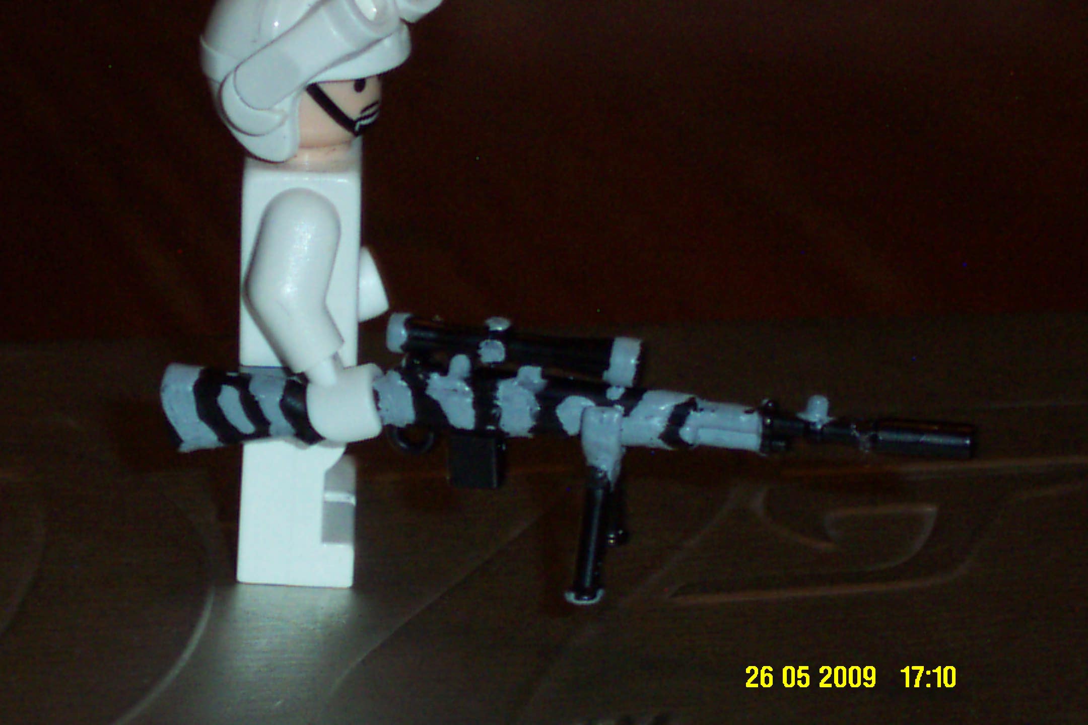 Brickshelf Gallery - snow_sniper_with_camo.jpg