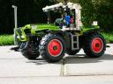 8284-Claas-XERION