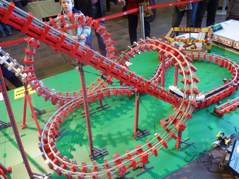 Brickshelf Gallery - rollercoaster05.jpg