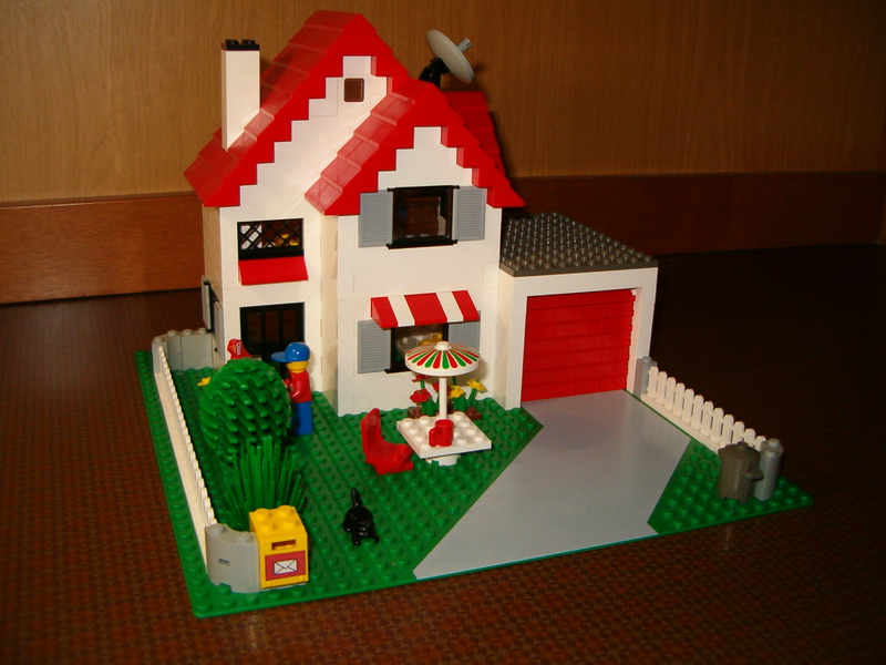 Brickshelf Gallery - villa01.jpg