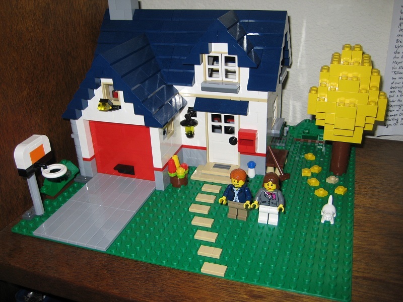 Modified Apple Tree House--Autumn - LEGO Town - Eurobricks Forums