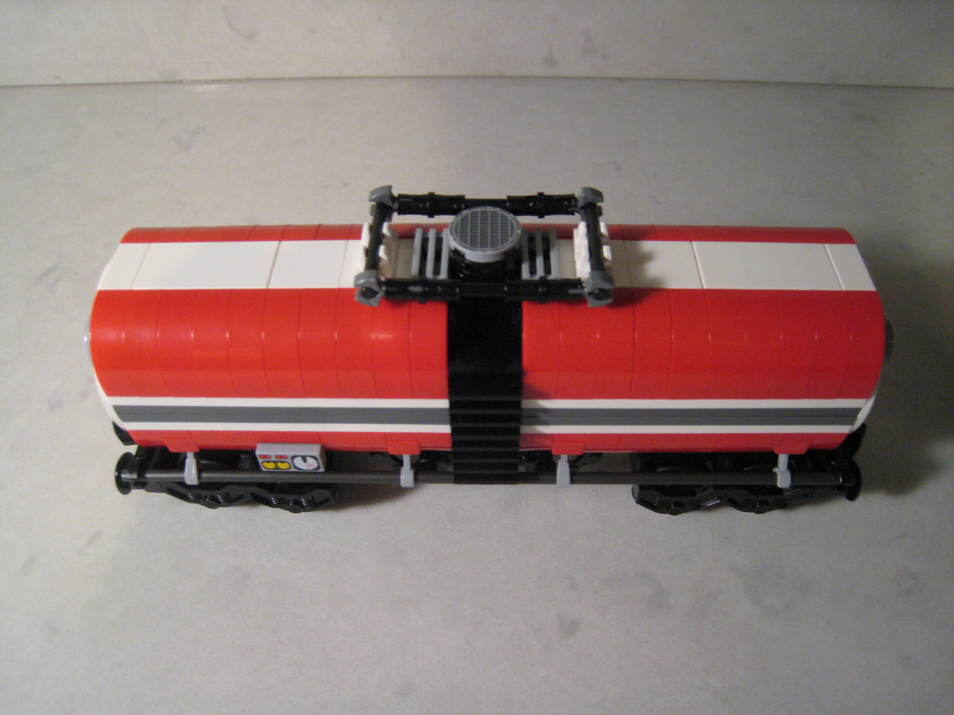 brickshelf-gallery-tank-car-04-jpg