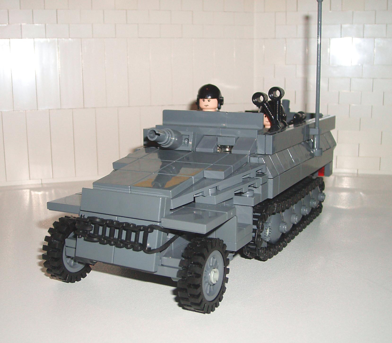 Brickshelf Gallery - sfzdk_-_sdkfz_251_half-track_-_17.jpg