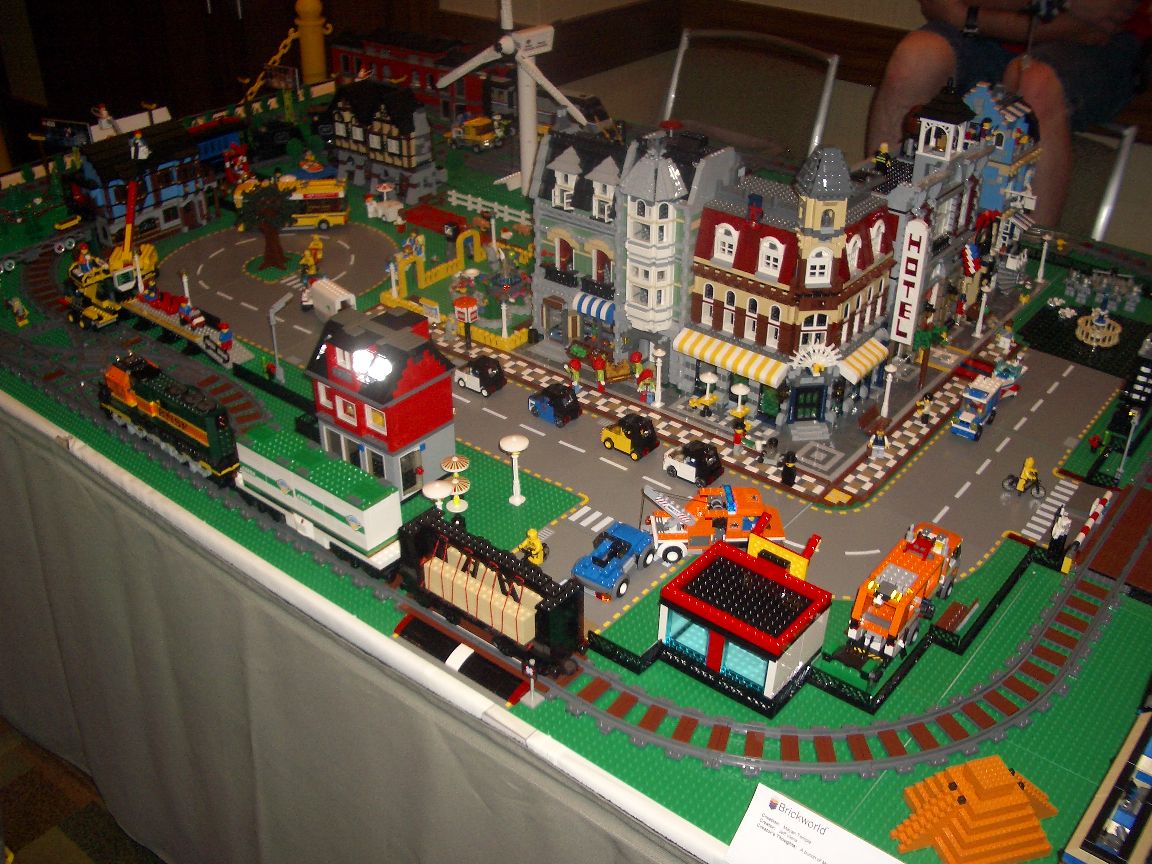 Brickshelf Gallery - 2010_brickworld_014.jpg