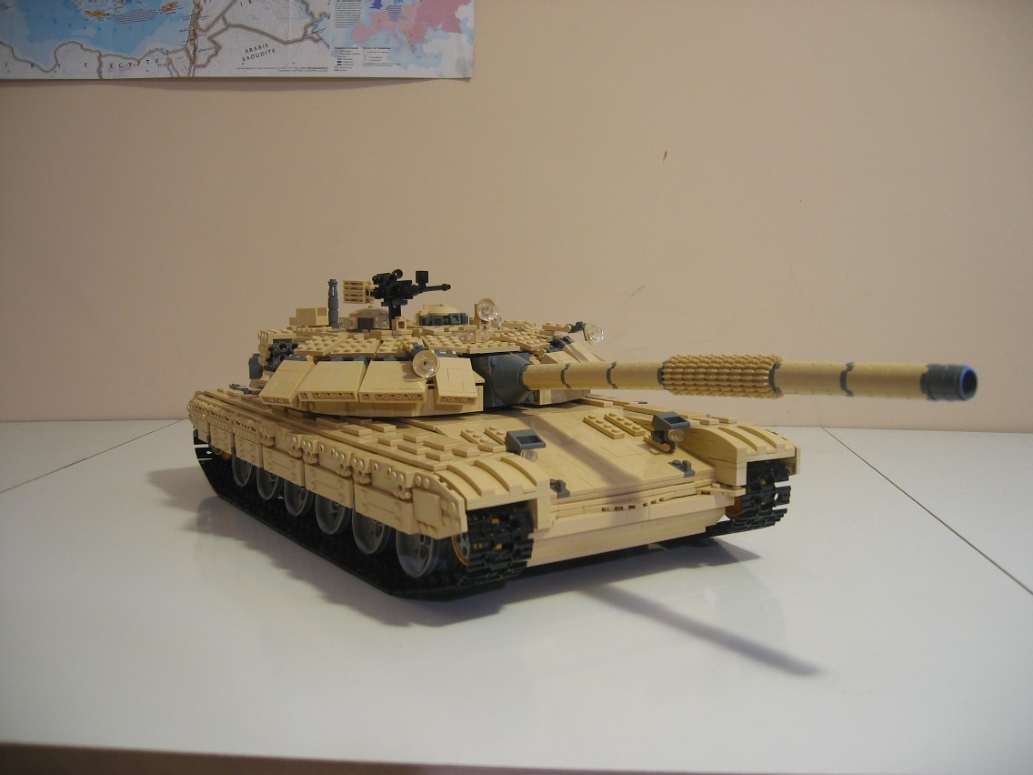 http://www.brickshelf.com/gallery/vincez01/Vehicules/T72/t72_00.jpg