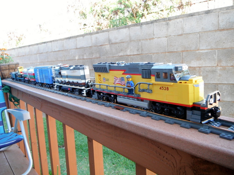 MOC SD70M Union Pacific Freight Train - Page 2 - LEGO Train Tech ...